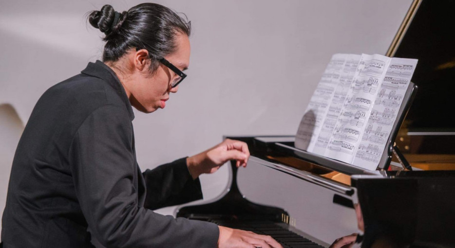 Nguyen Pham Minh Hoang zongora MA diplomakoncertje