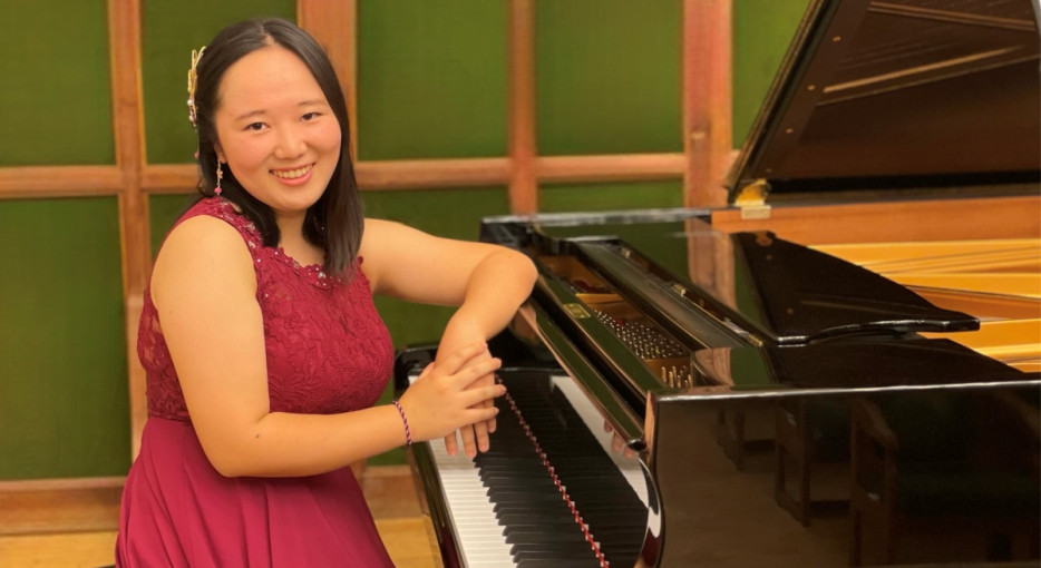Murata Marika zongora MA diplomakoncertje