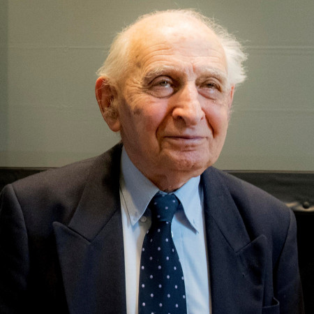 Elhunyt Konrád György brácsaművész