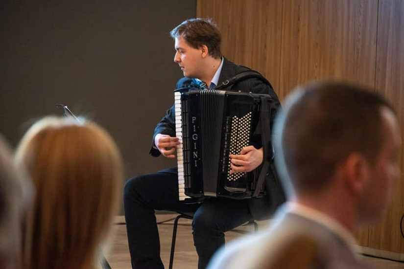 Halász Péter harmonika MA diplomakoncertje 