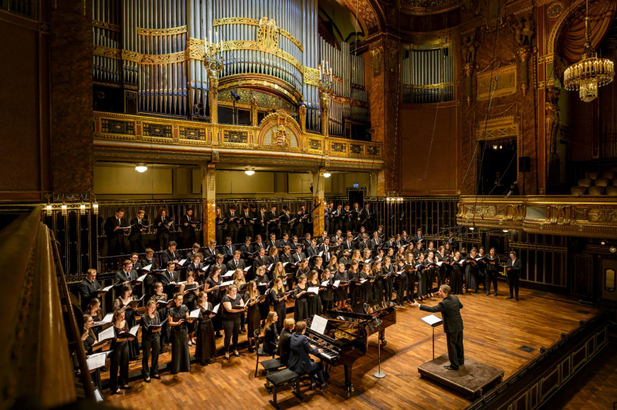 Alma Mater Choir